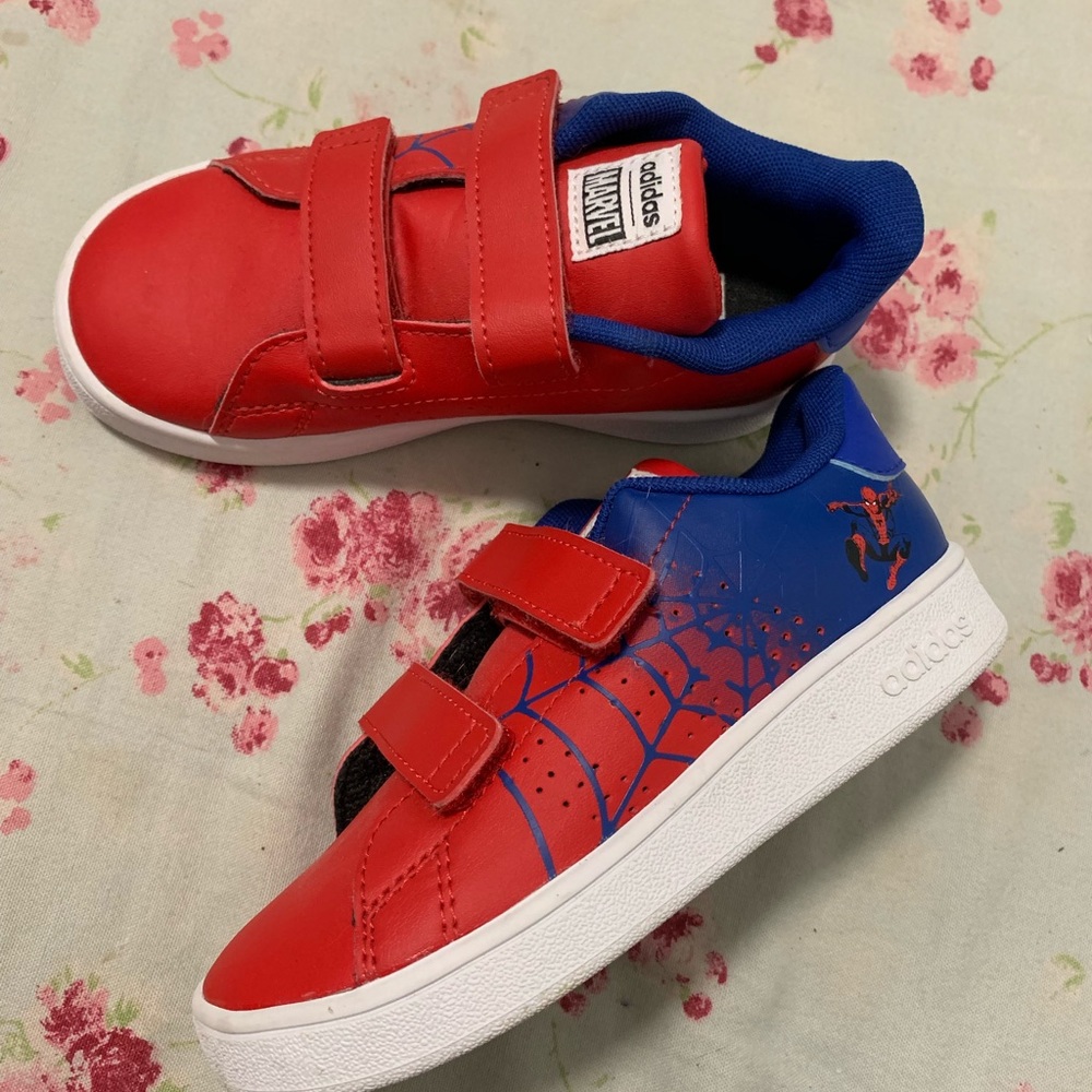 COPY - Adidas X Marvel • Spider-Man Velcro